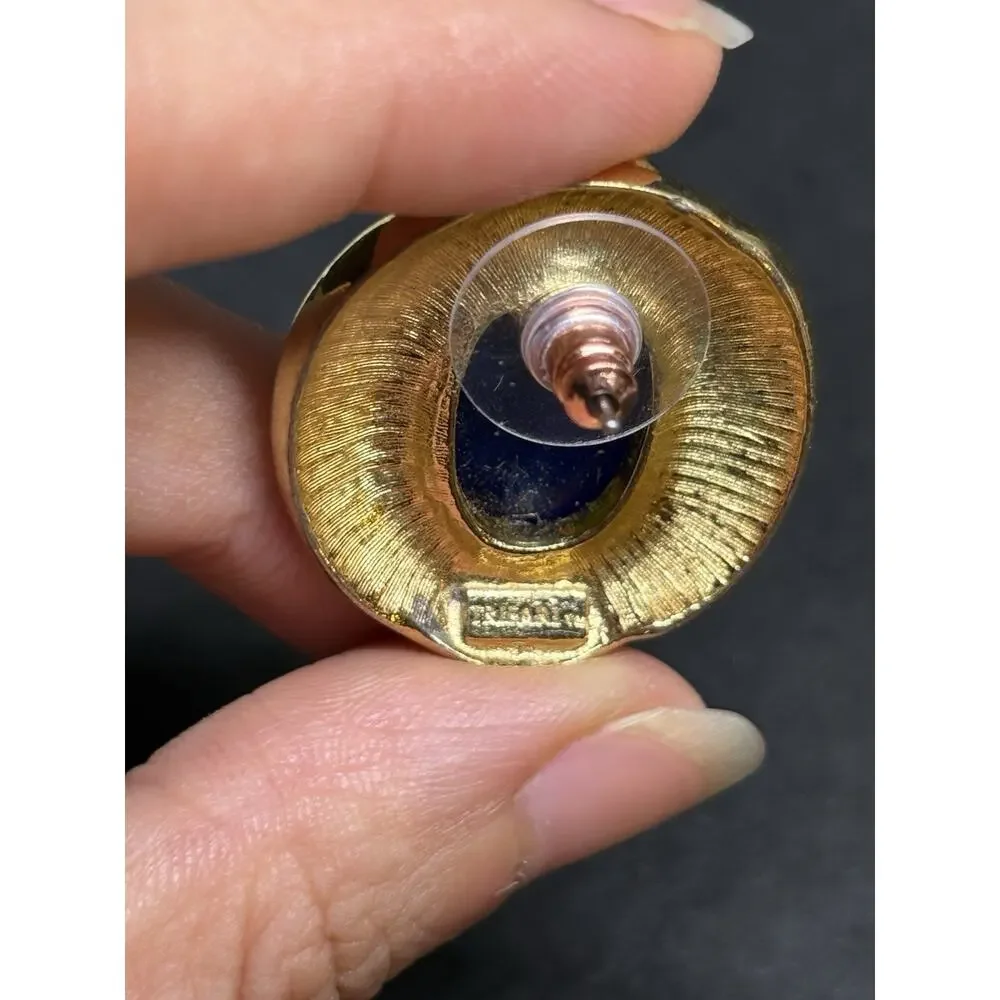 Vintage Trifari Gold Tone Blue Faux Lapis Cabochon Clip Earrings Brushed Swirl
